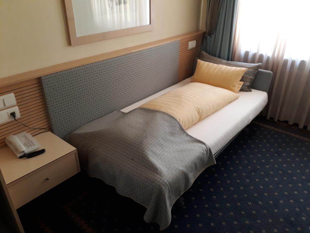 שופהיים City Hotel מראה חיצוני תמונה