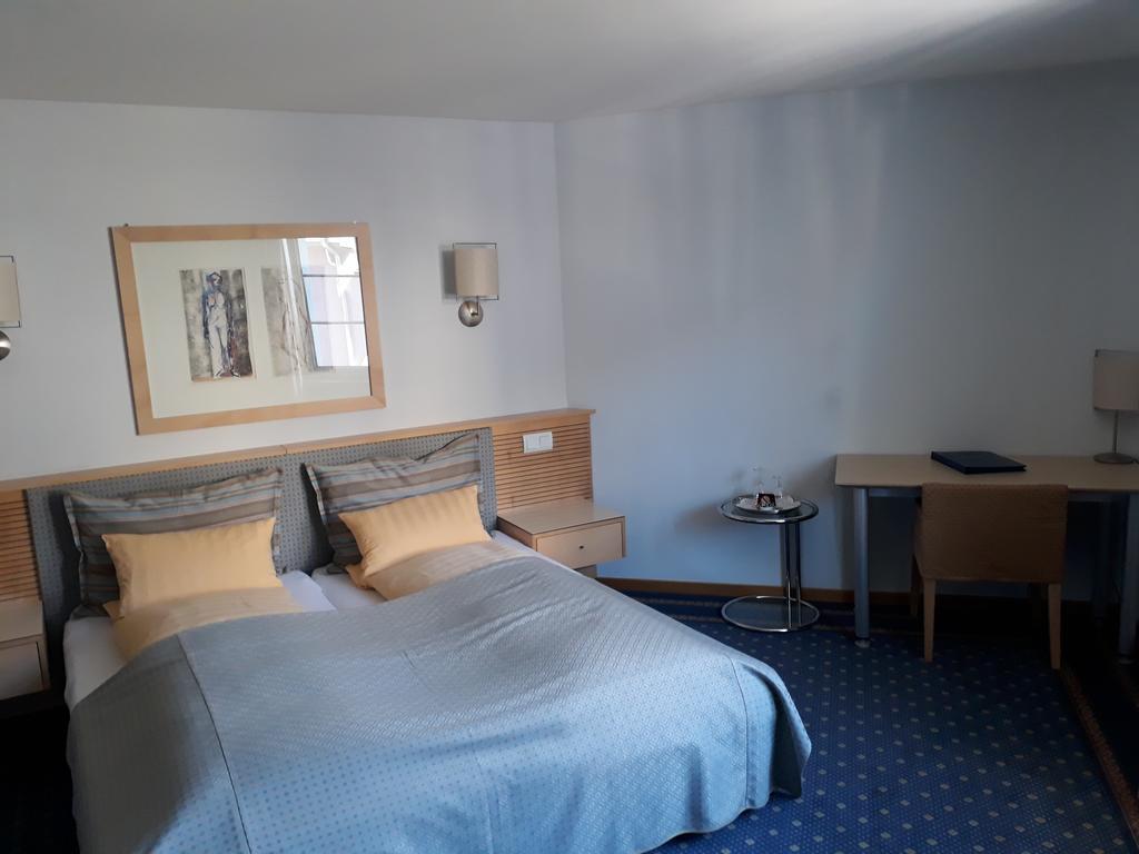 שופהיים City Hotel מראה חיצוני תמונה